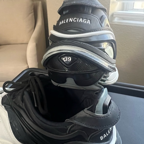 Balenciaga designer women tennis shoes size 39 - Picture 5 of 7